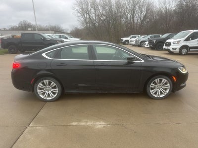 2015 Chrysler 200 Limited