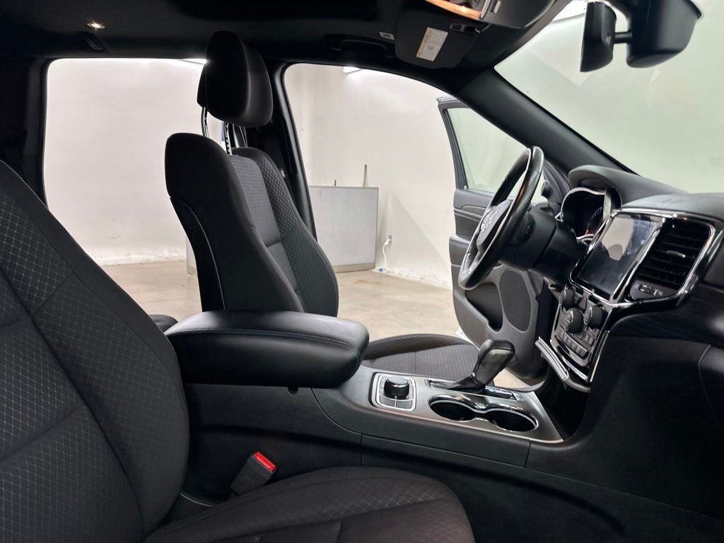 2019 Jeep Grand Cherokee Laredo