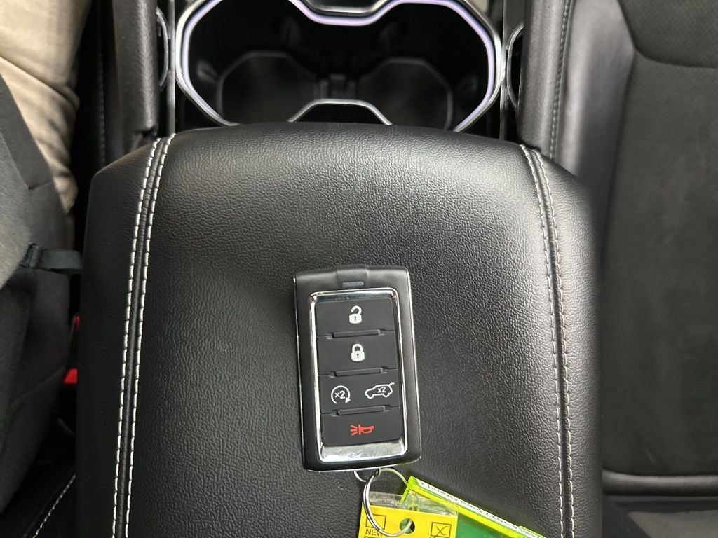 2022 Jeep Grand Cherokee L Altitude