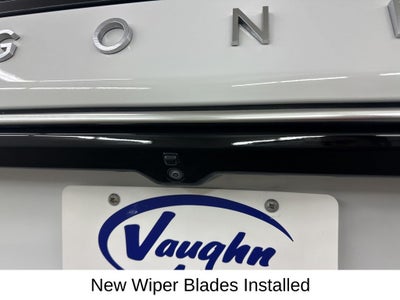 2023 Jeep Wagoneer Base