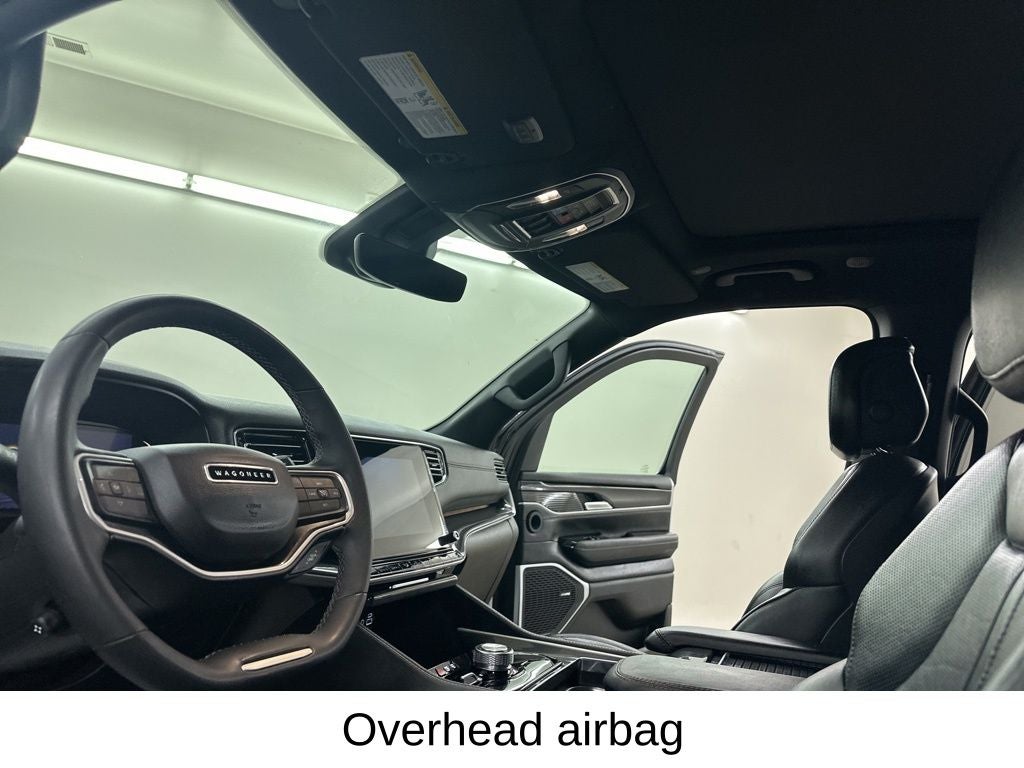 2023 Jeep Wagoneer Base