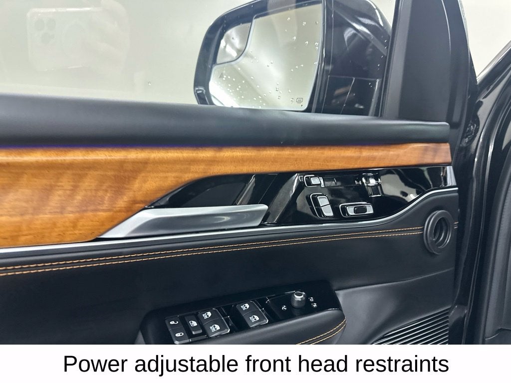 2022 Jeep Grand Wagoneer Series III