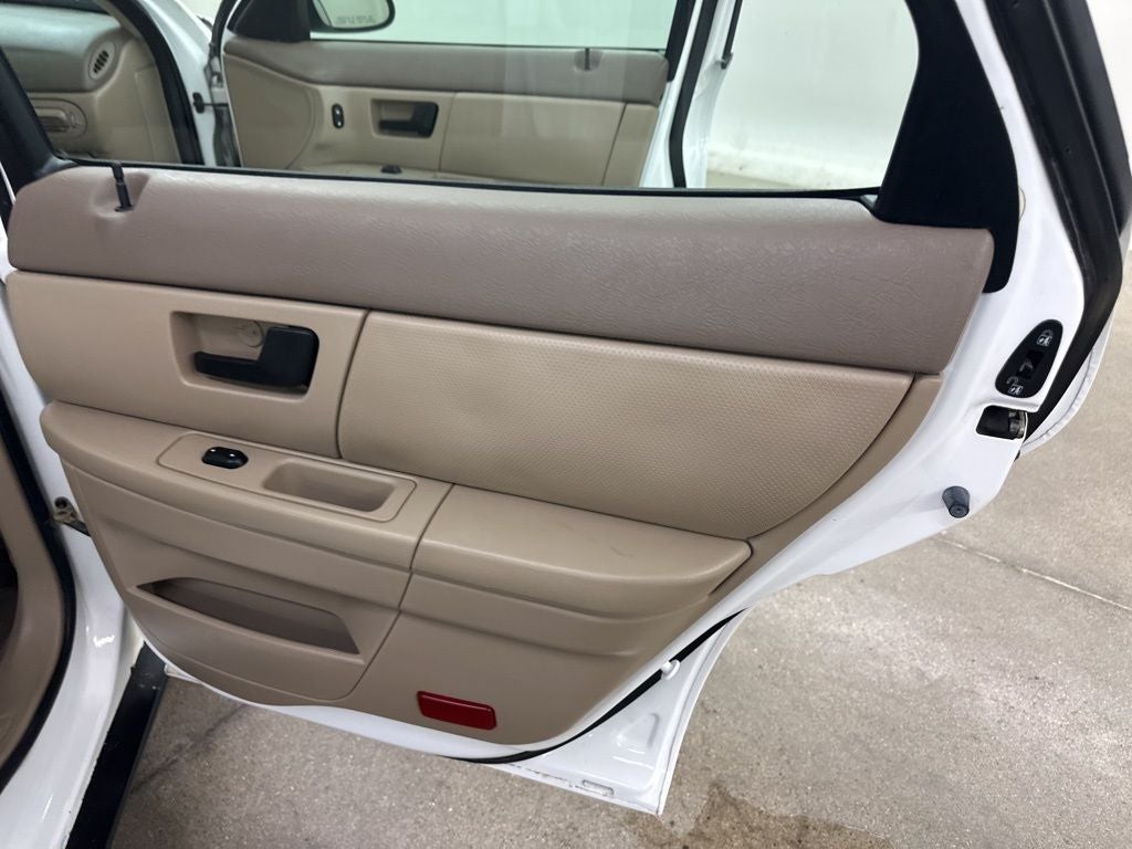 2004 Ford Taurus SES