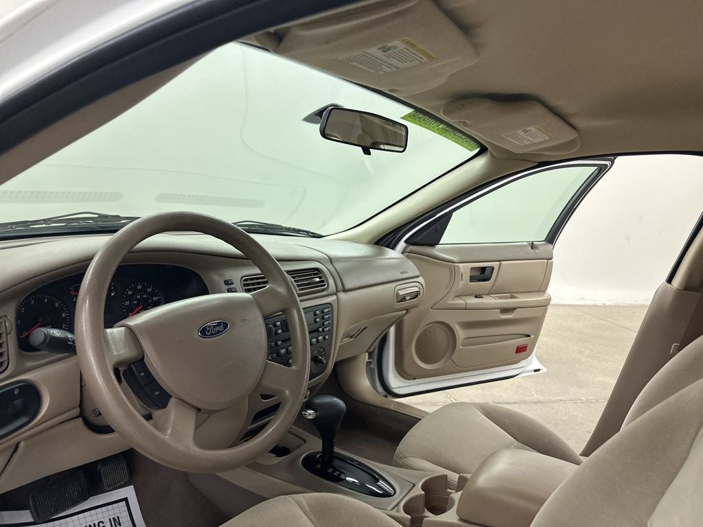 2004 Ford Taurus SES