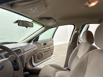 2004 Ford Taurus SES