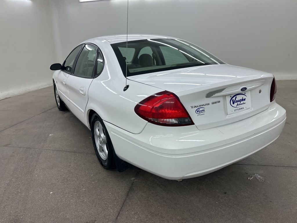 2004 Ford Taurus SES