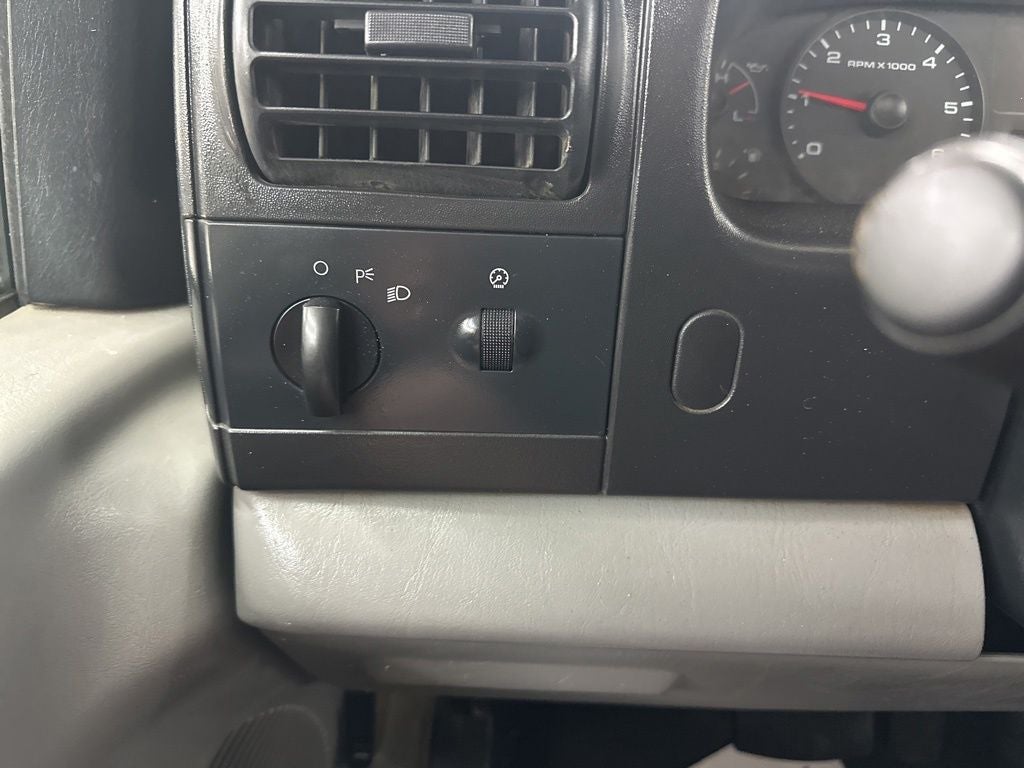 2006 Ford F-350SD XL DRW