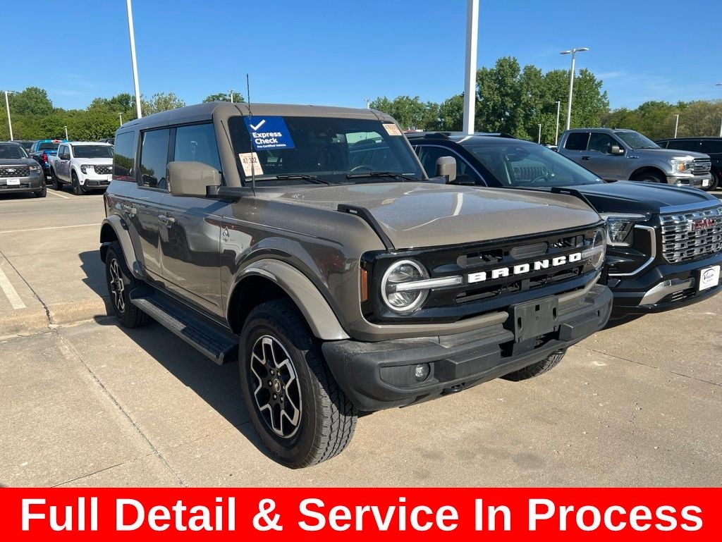 2025 Ford Bronco Outer Banks