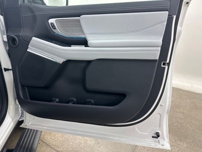 2027 Ford Expedition Platinum