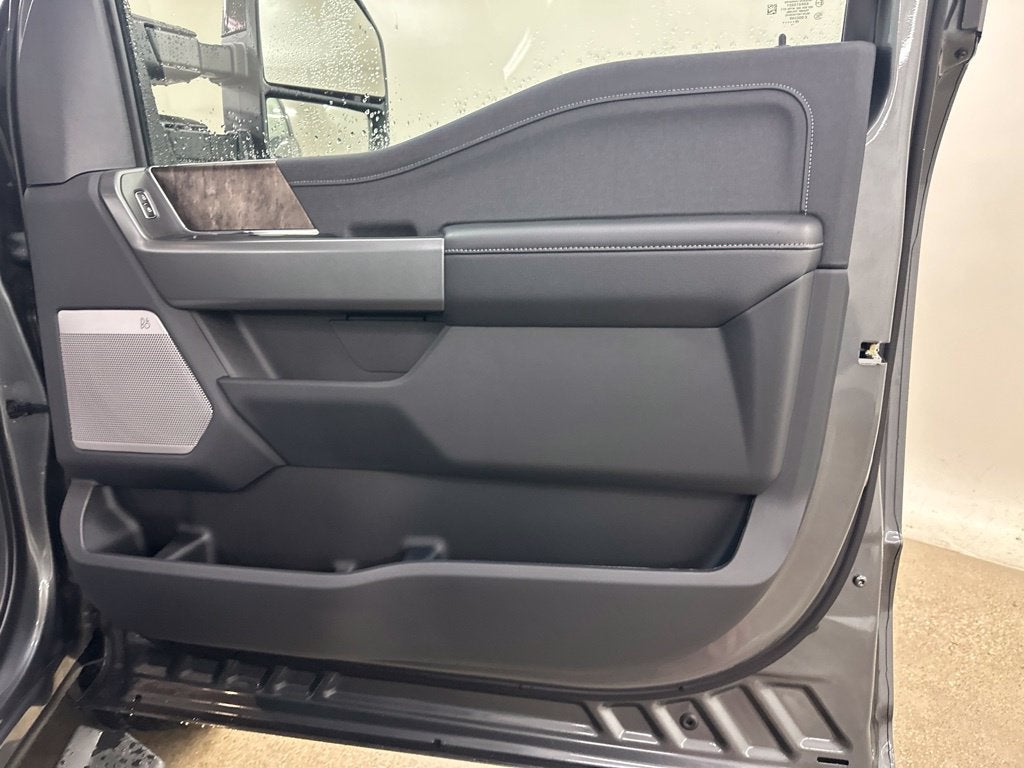 2027 Ford F-250SD Lariat