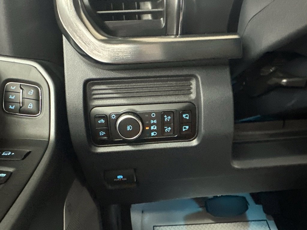 2027 Ford F-250SD Lariat