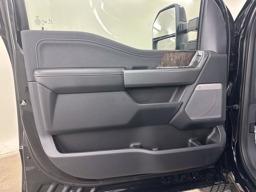 2027 Ford F-250SD Lariat