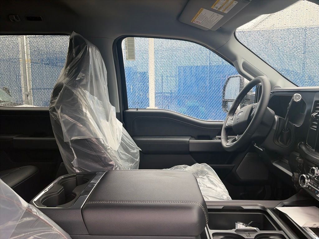 2027 Ford F-350SD Lariat