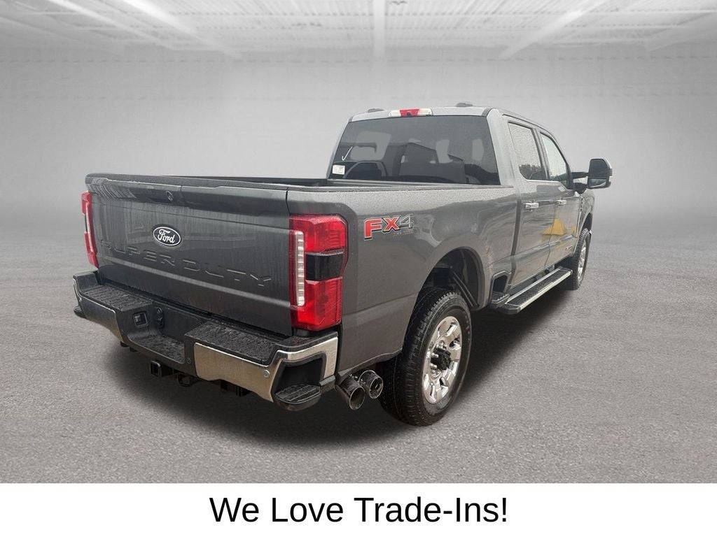 2027 Ford F-350SD Lariat