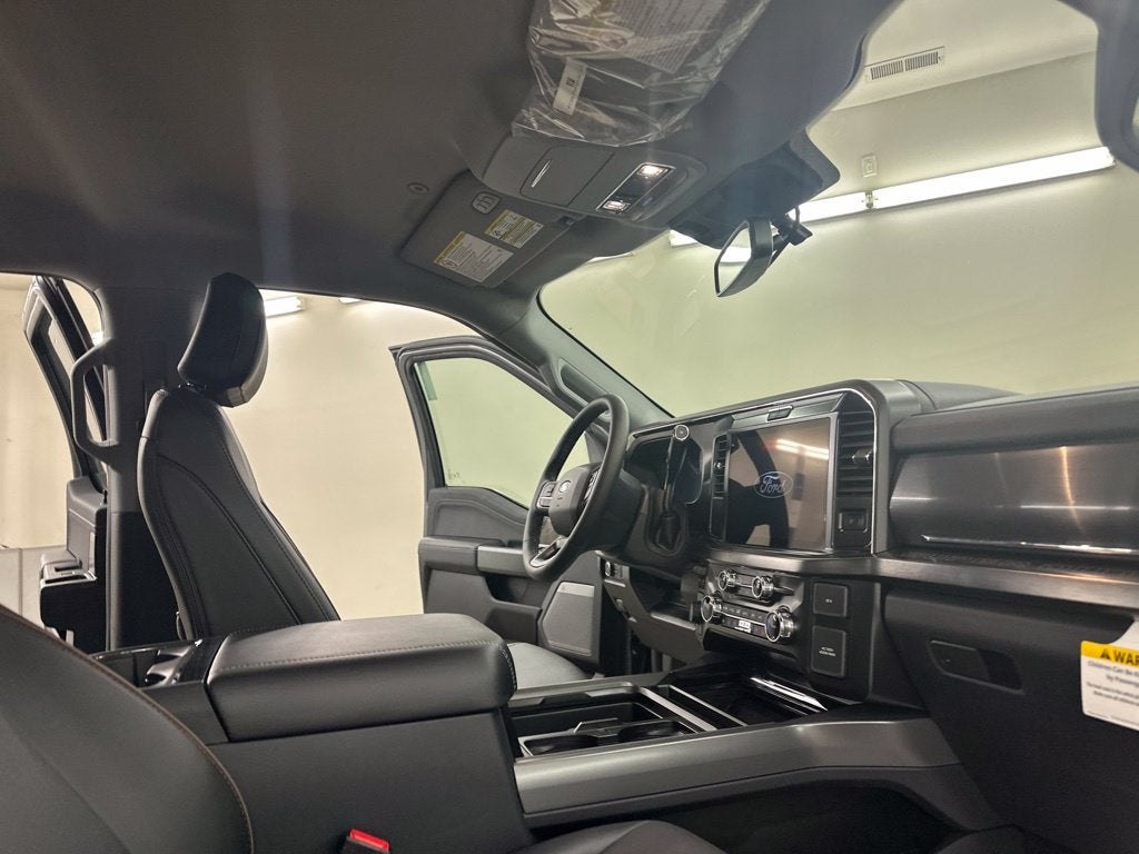 2027 Ford F-350SD Lariat