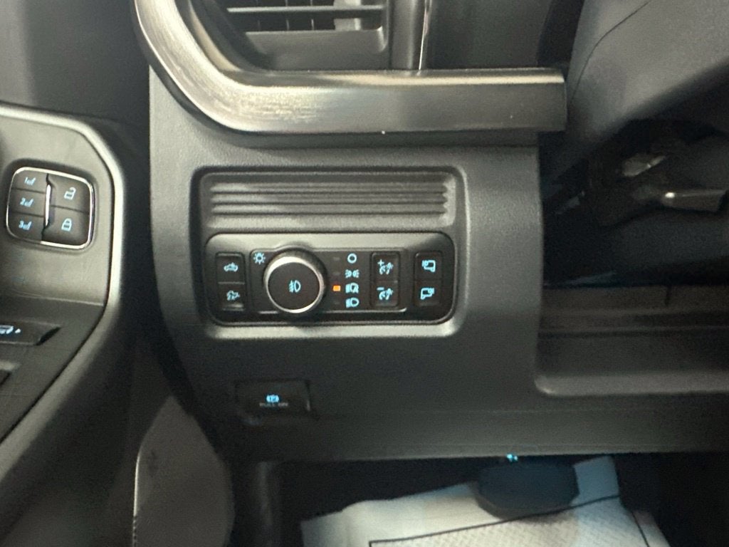 2027 Ford F-350SD Lariat