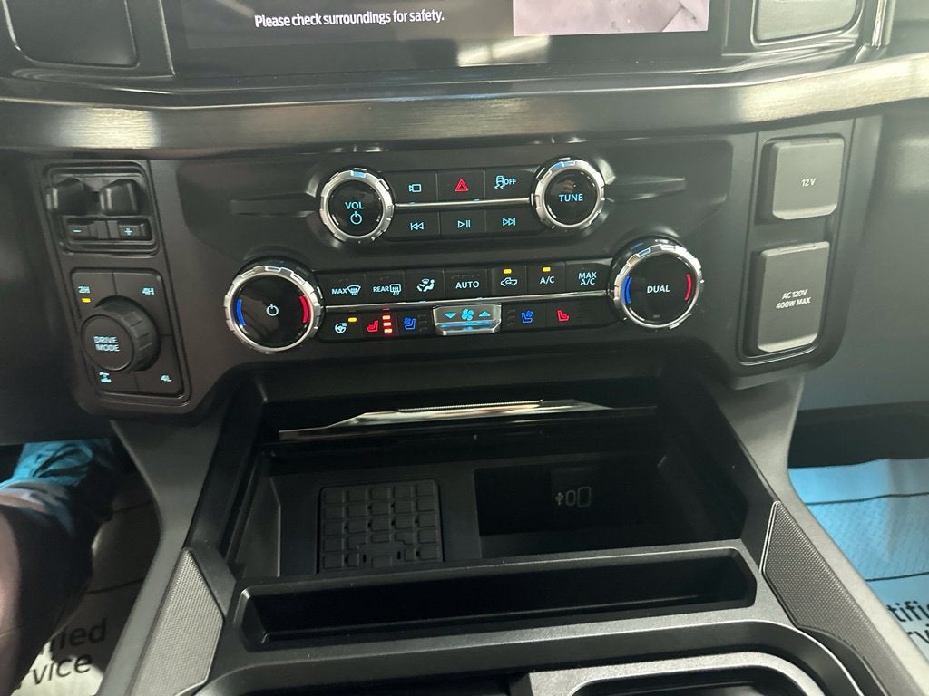 2027 Ford F-350SD Lariat
