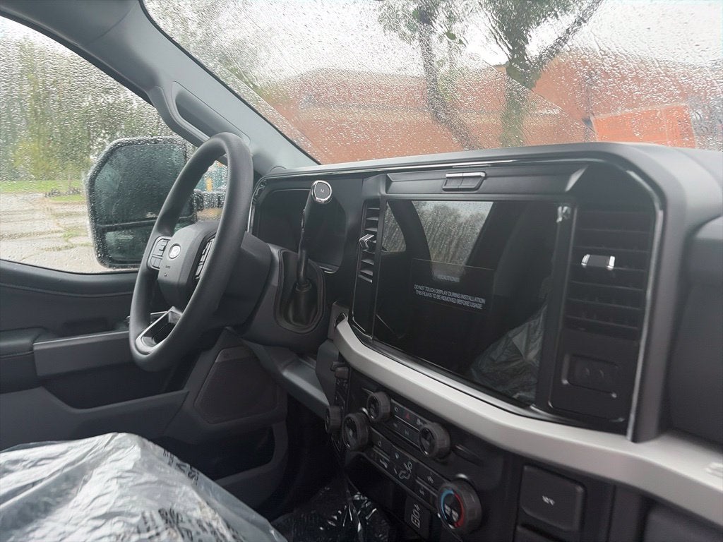 2027 Ford F-350SD XLT