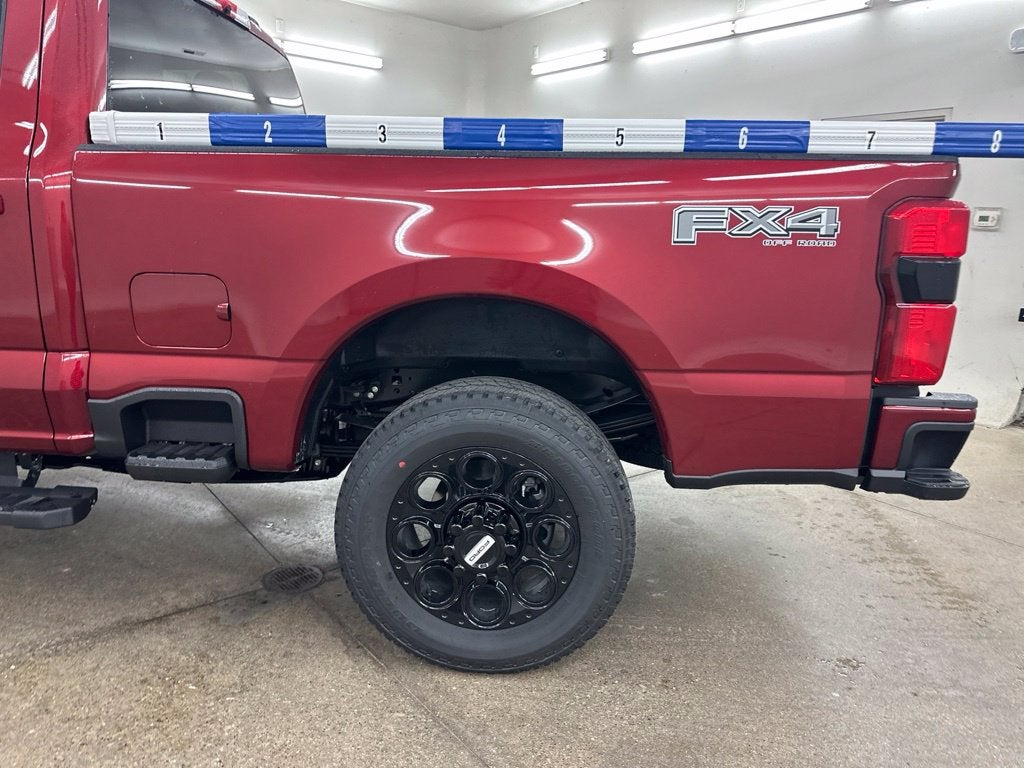 2027 Ford F-350SD XLT