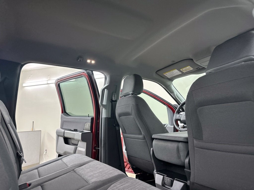 2027 Ford F-350SD XLT