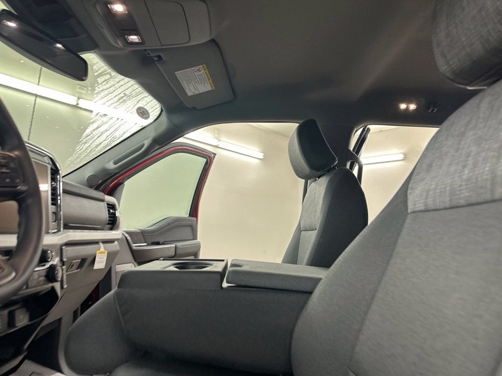 2027 Ford F-350SD XLT
