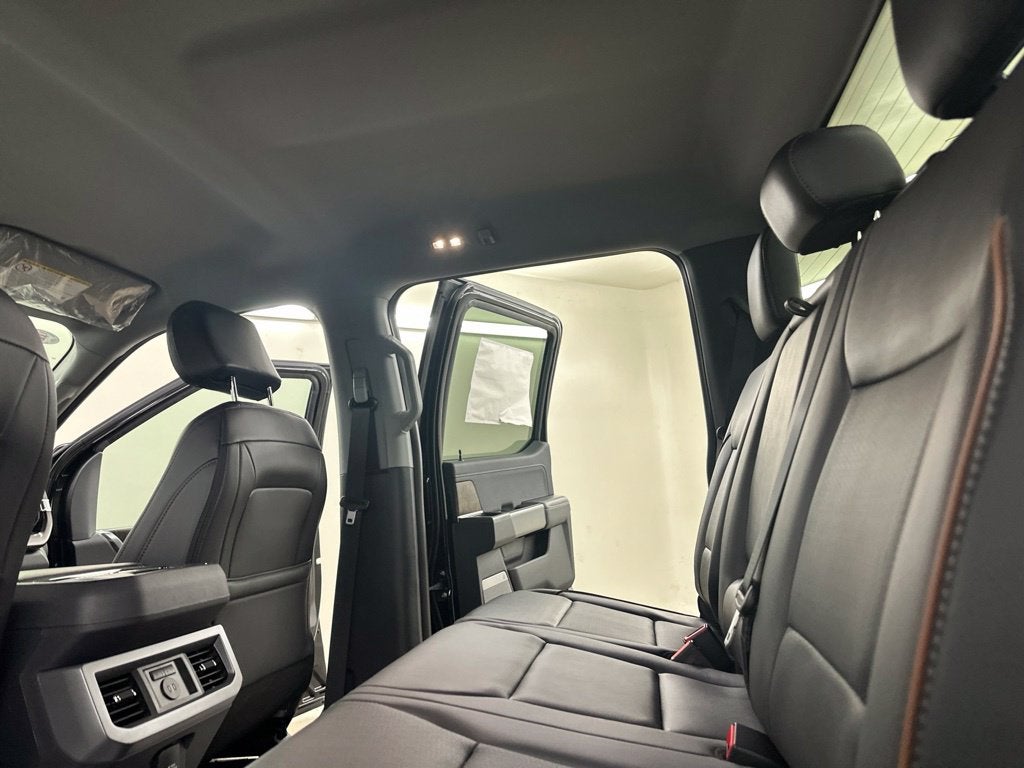 2027 Ford F-350SD Lariat