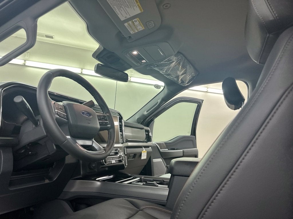 2027 Ford F-350SD Lariat