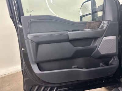 2027 Ford F-350SD Lariat