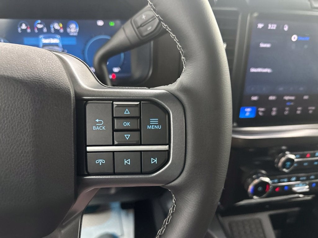 2027 Ford F-350SD Lariat