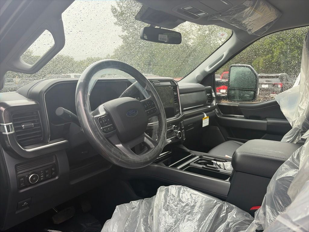 2027 Ford F-350SD Lariat