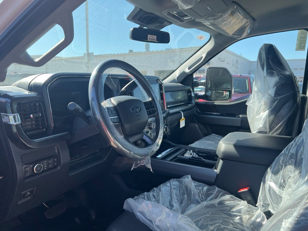 2027 Ford F-350SD Lariat