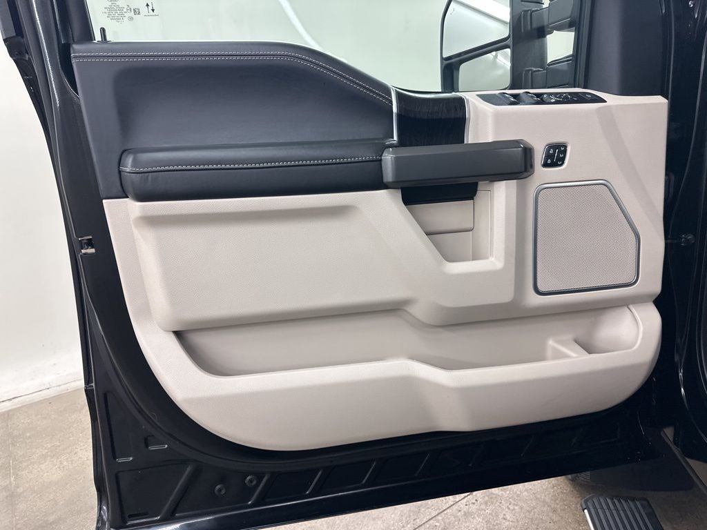 2021 Ford F-350SD Limited