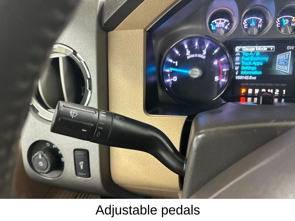 2011 Ford F-350SD Lariat DRW