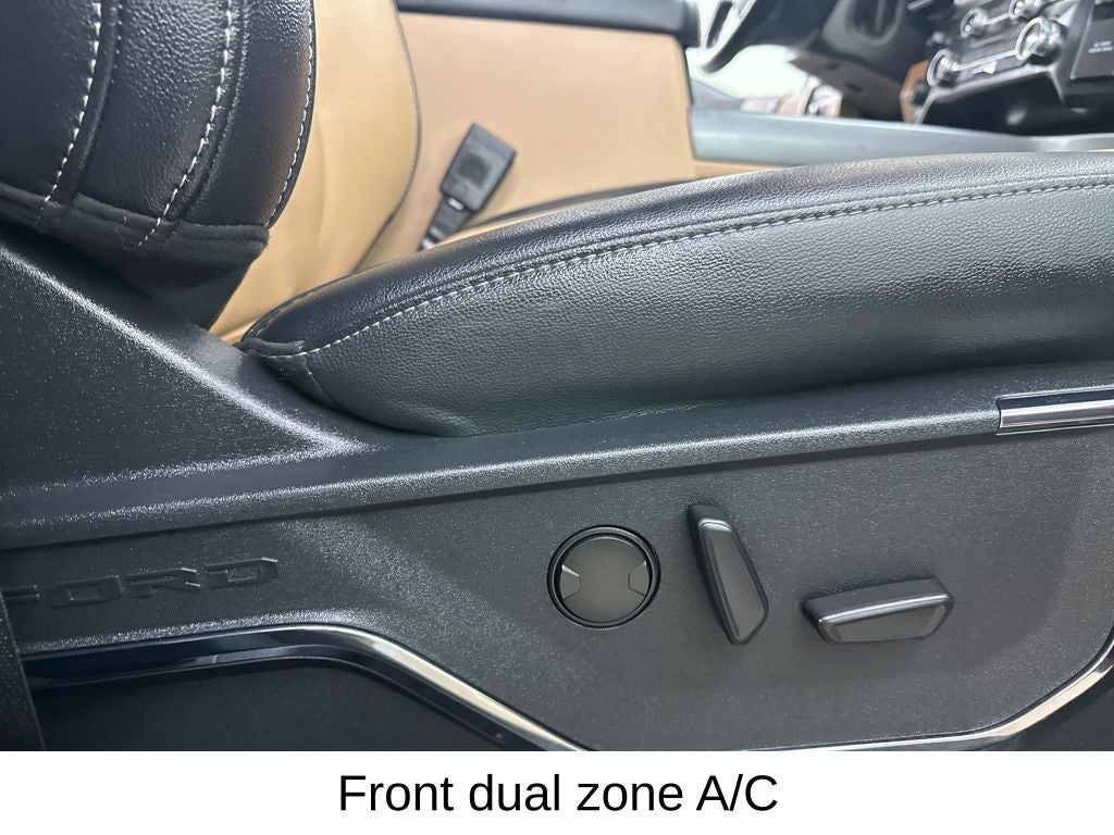 2023 Ford F-450SD Lariat DRW