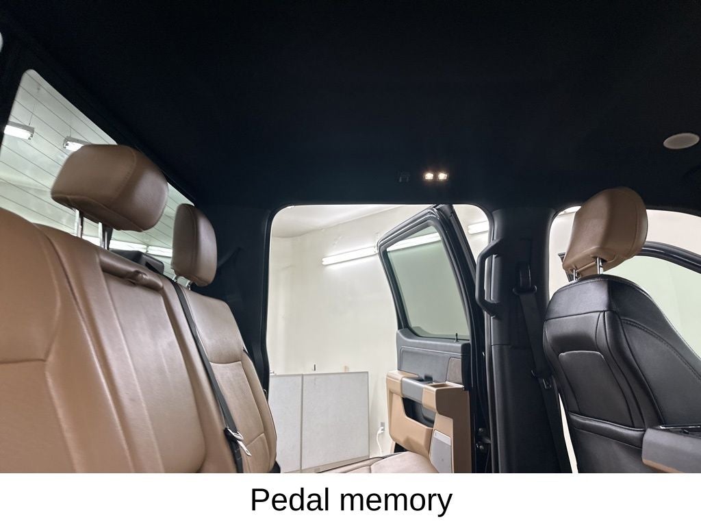 2023 Ford F-450SD Lariat DRW