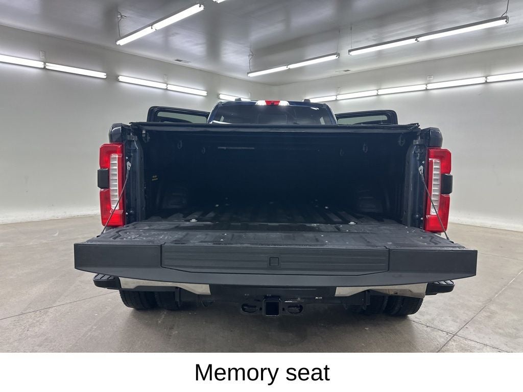 2023 Ford F-450SD Lariat DRW