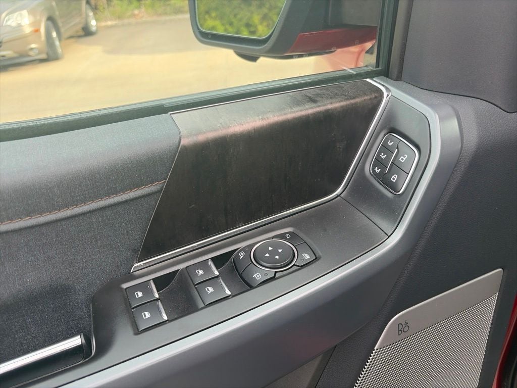 2022 Ford F-150 Lightning Lariat