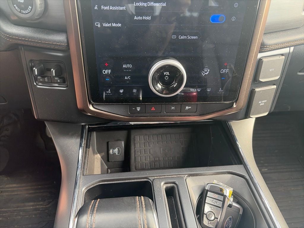 2022 Ford F-150 Lightning Lariat