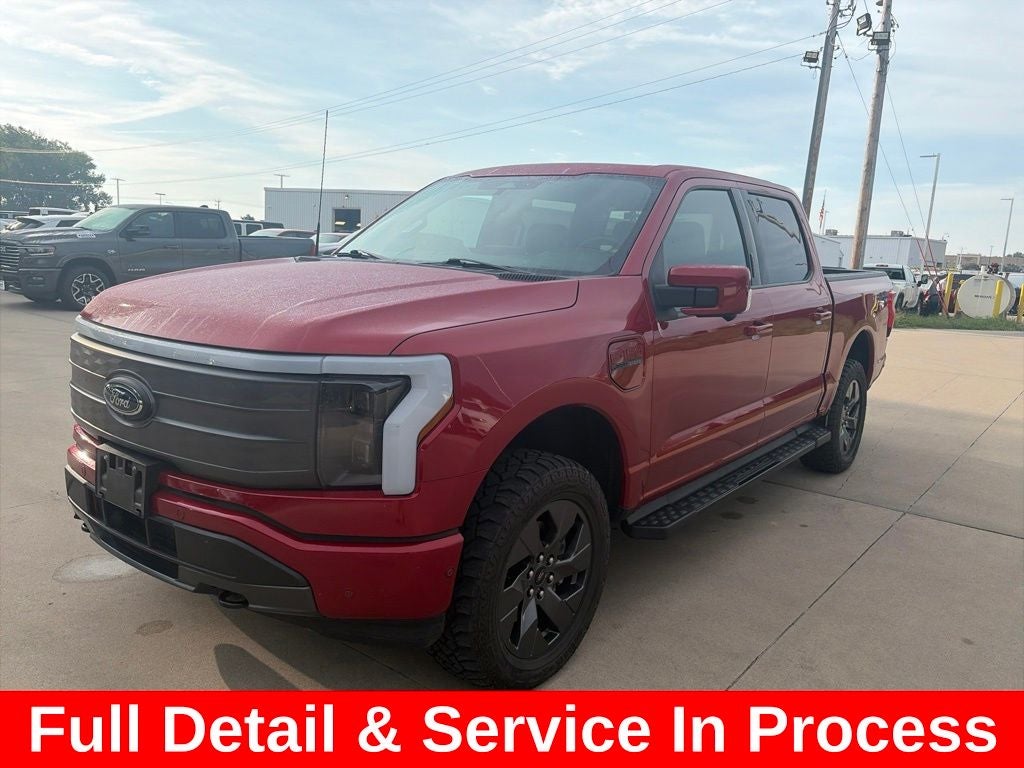 2022 Ford F-150 Lightning Lariat