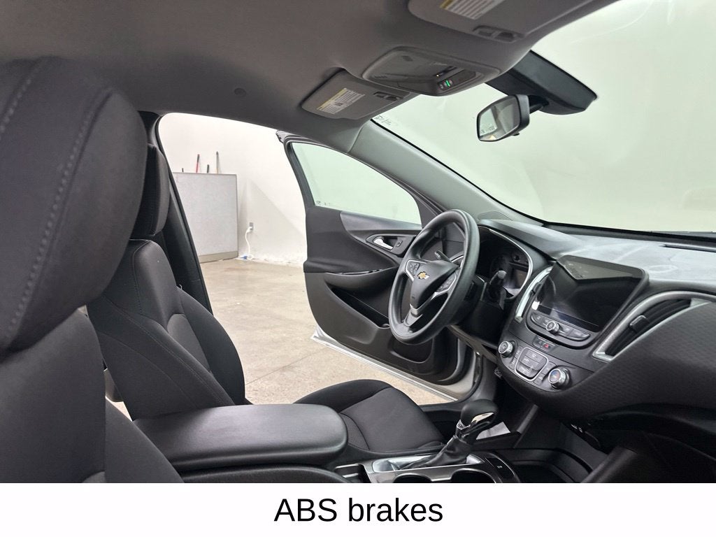 2022 Chevrolet Malibu LS 1FL