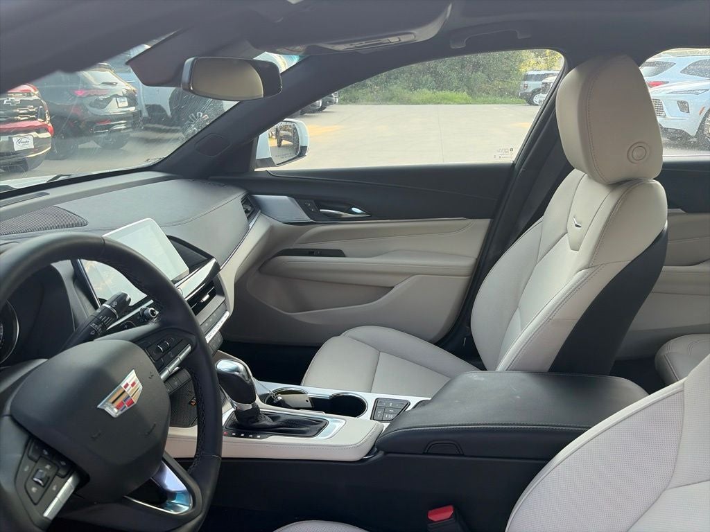 2026 Cadillac CT4 Premium Luxury
