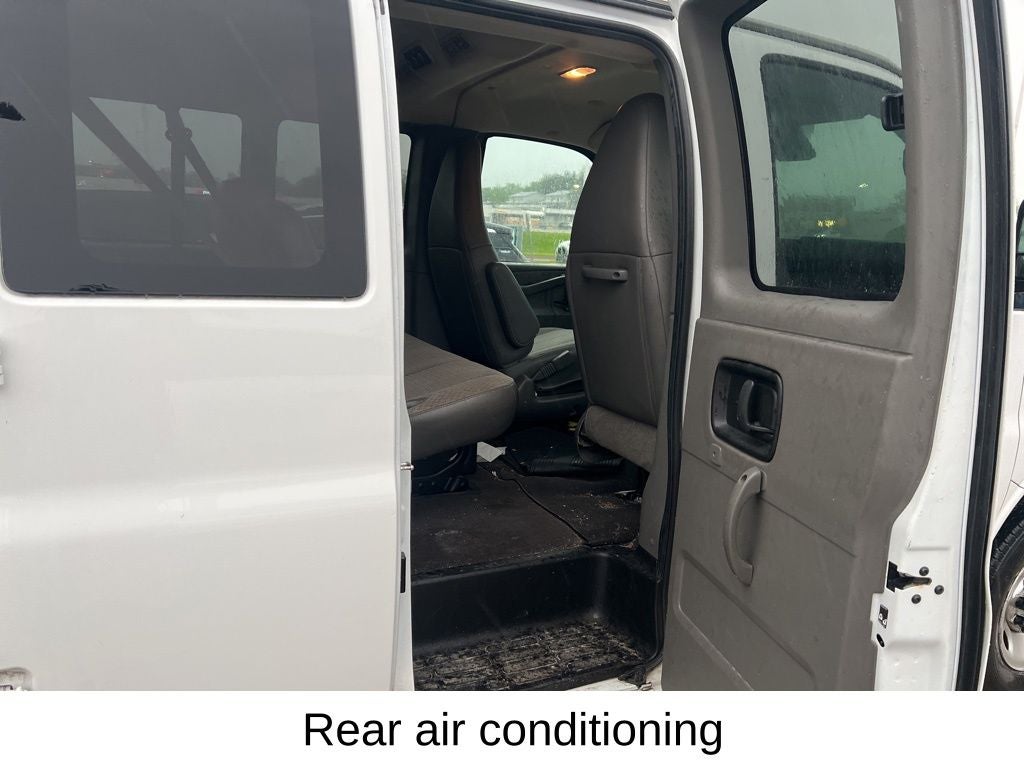 2019 Chevrolet Express 3500 LT Passenger