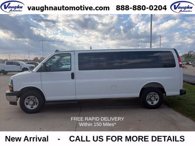 2025 Chevrolet Express 3500 LT Passenger