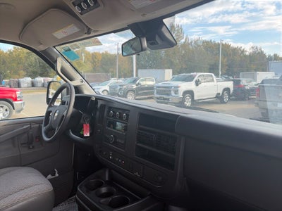 2025 Chevrolet Express 3500 LT Passenger