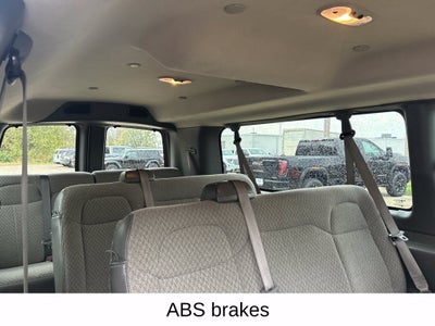 2025 Chevrolet Express 3500 LT Passenger