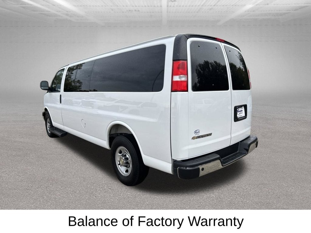 2025 Chevrolet Express 3500 LT Passenger