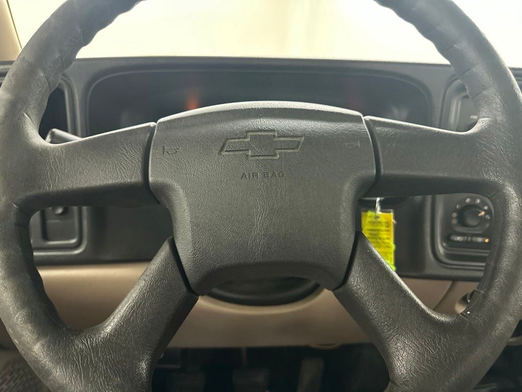 2003 Chevrolet Silverado 1500 Base