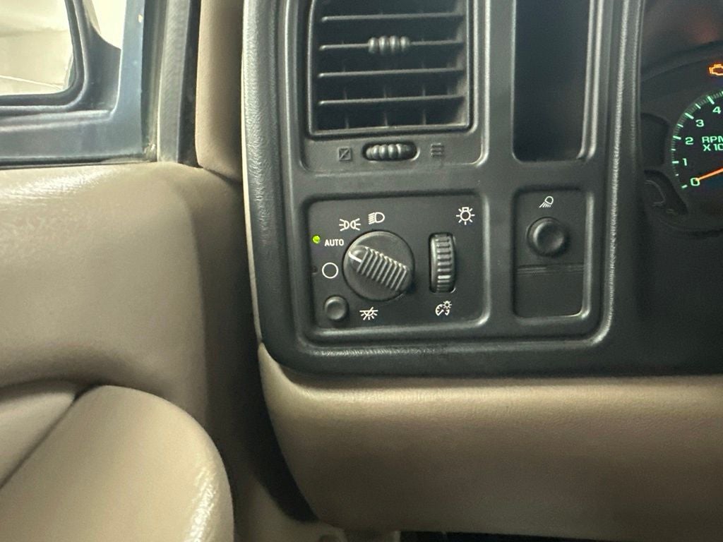 2003 Chevrolet Silverado 1500 Base