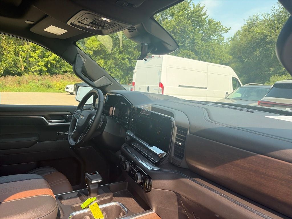 2025 Chevrolet Silverado 1500 High Country
