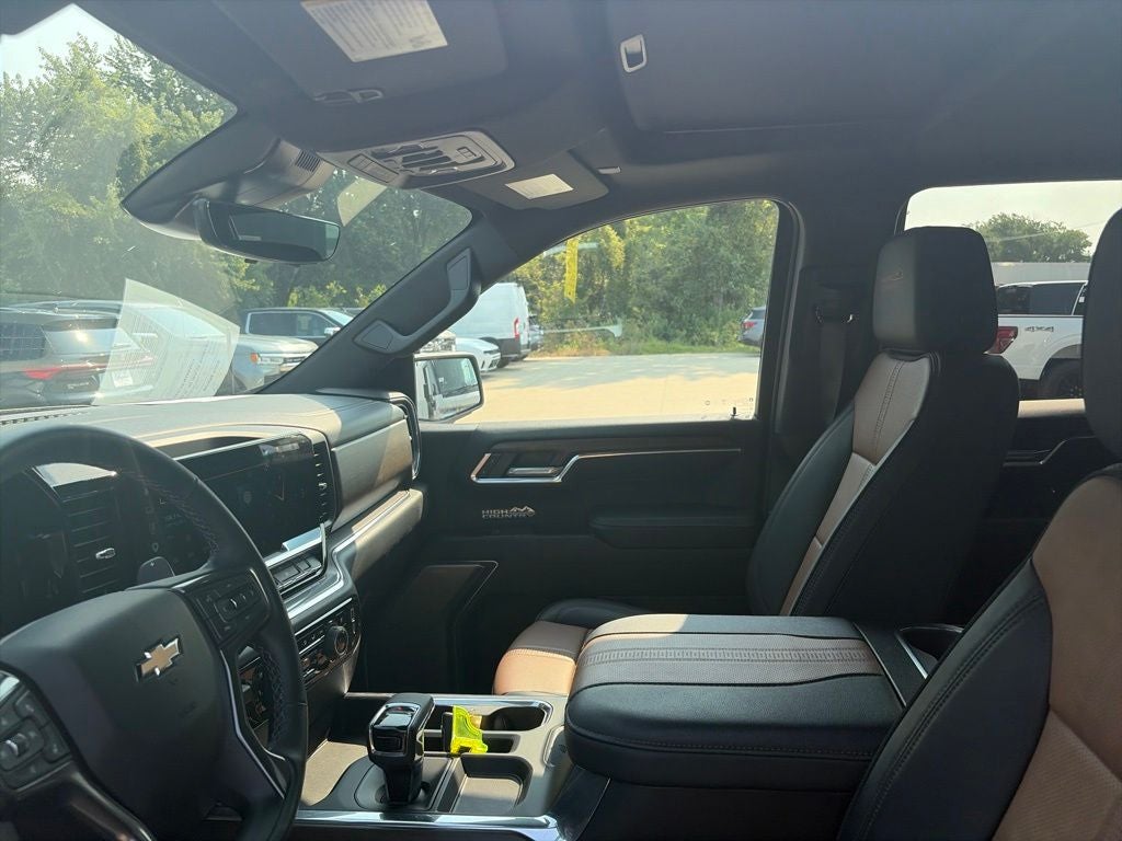 2025 Chevrolet Silverado 1500 High Country